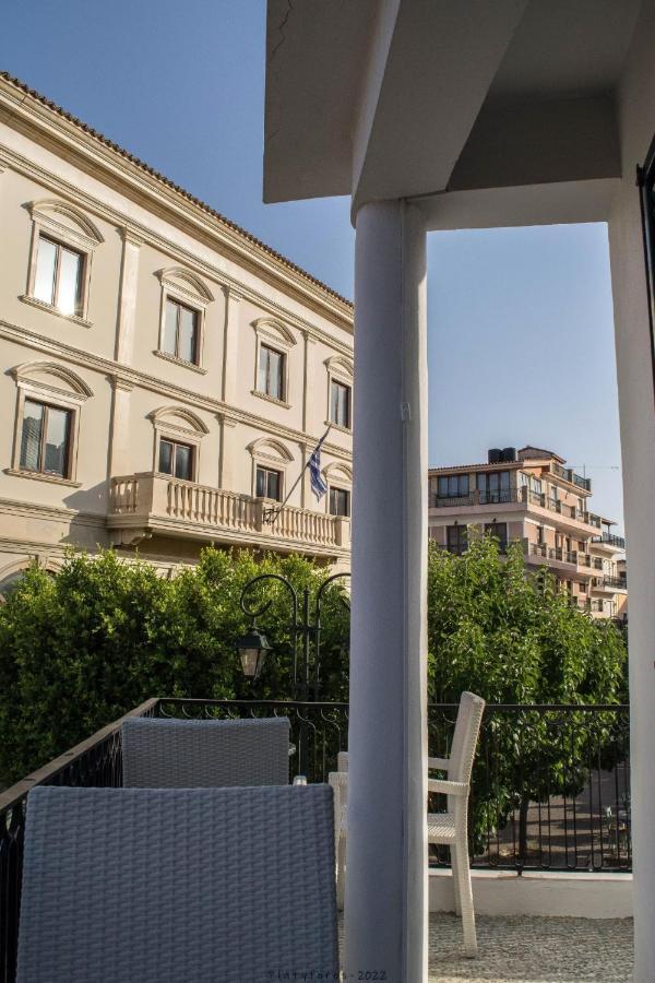 Platyforos, In City Central Of Zakynthos Exterior foto